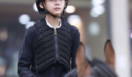 吃瓜娱乐圈王子,娱乐圈的瓜田传奇